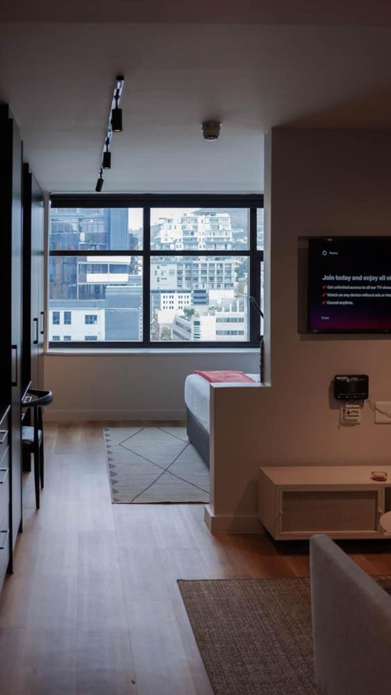 The Tokyo Apartment *